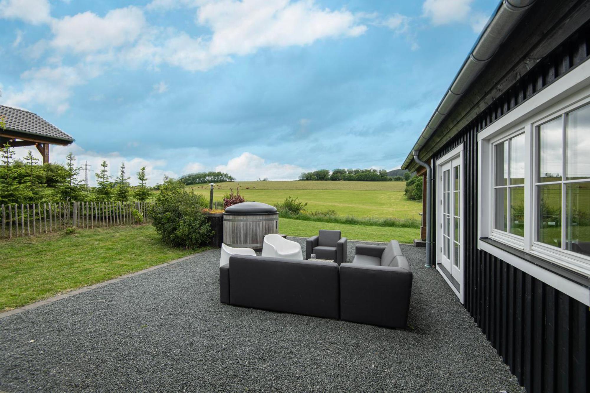 Kustelberg Lodges Medebach Buitenkant foto