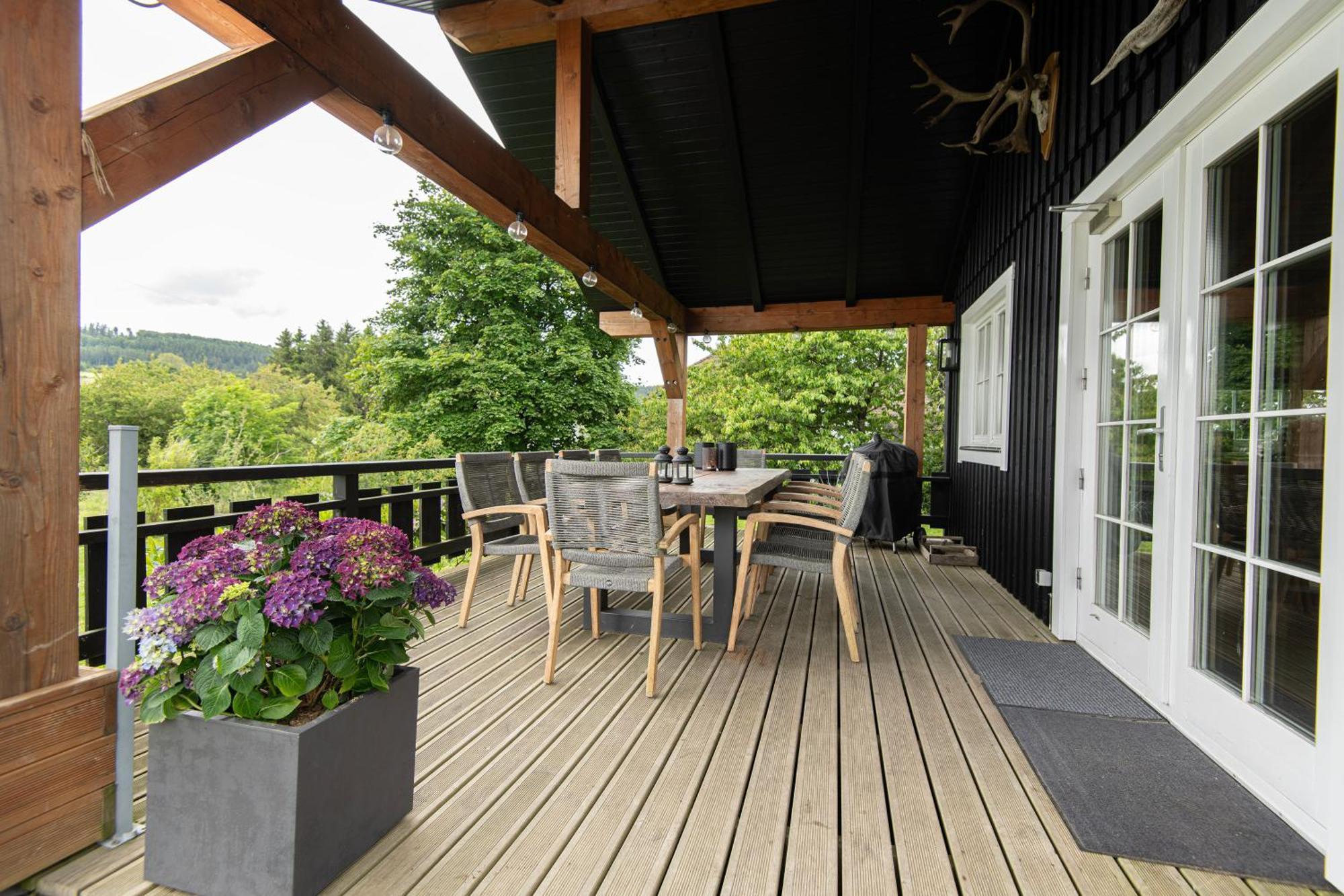 Kustelberg Lodges Medebach Buitenkant foto