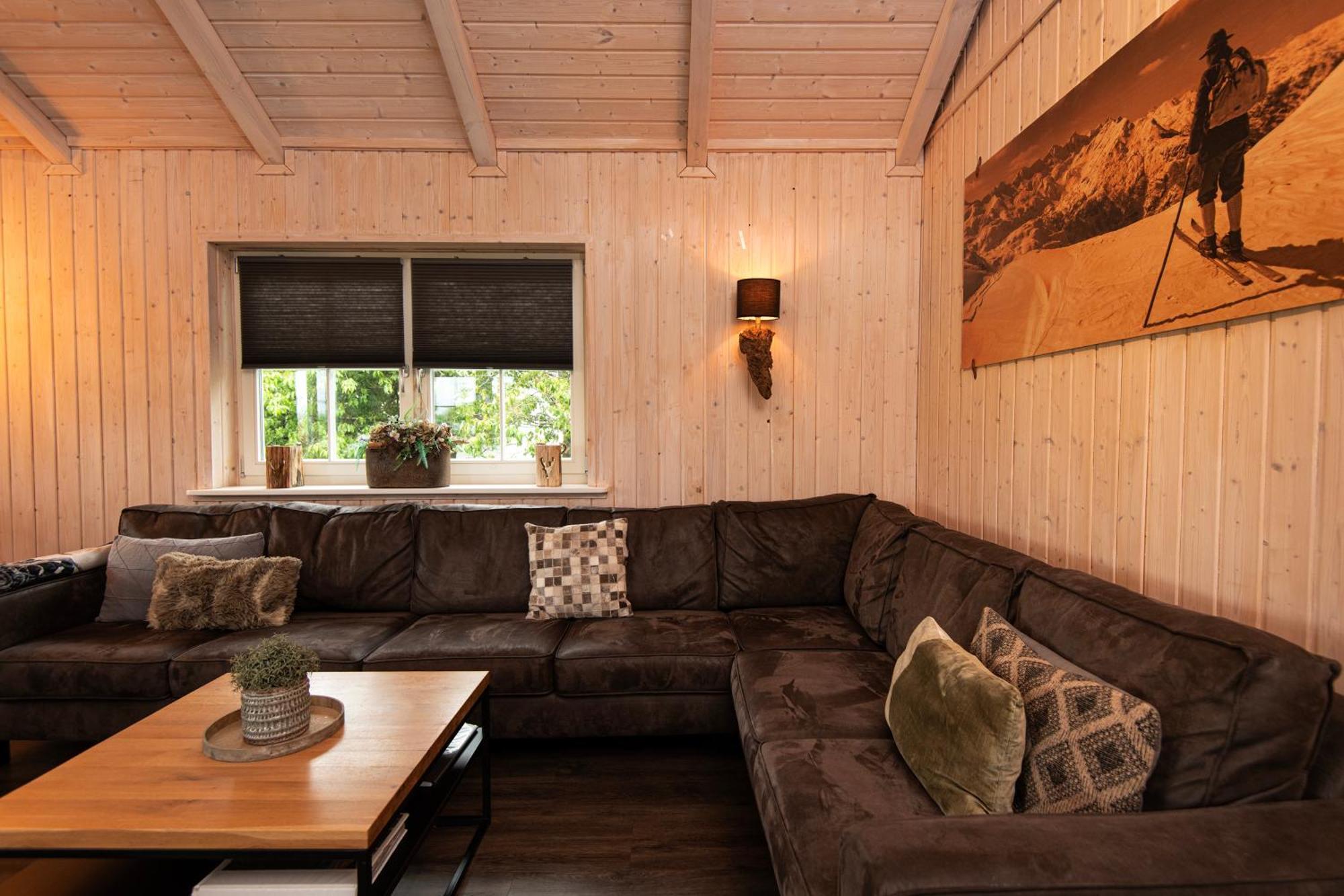 Kustelberg Lodges Medebach Buitenkant foto