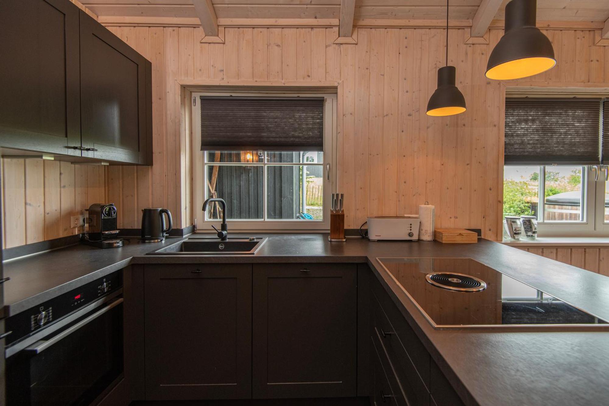 Kustelberg Lodges Medebach Buitenkant foto