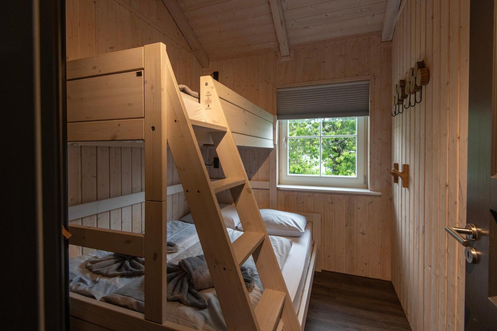 Kustelberg Lodges Medebach Buitenkant foto