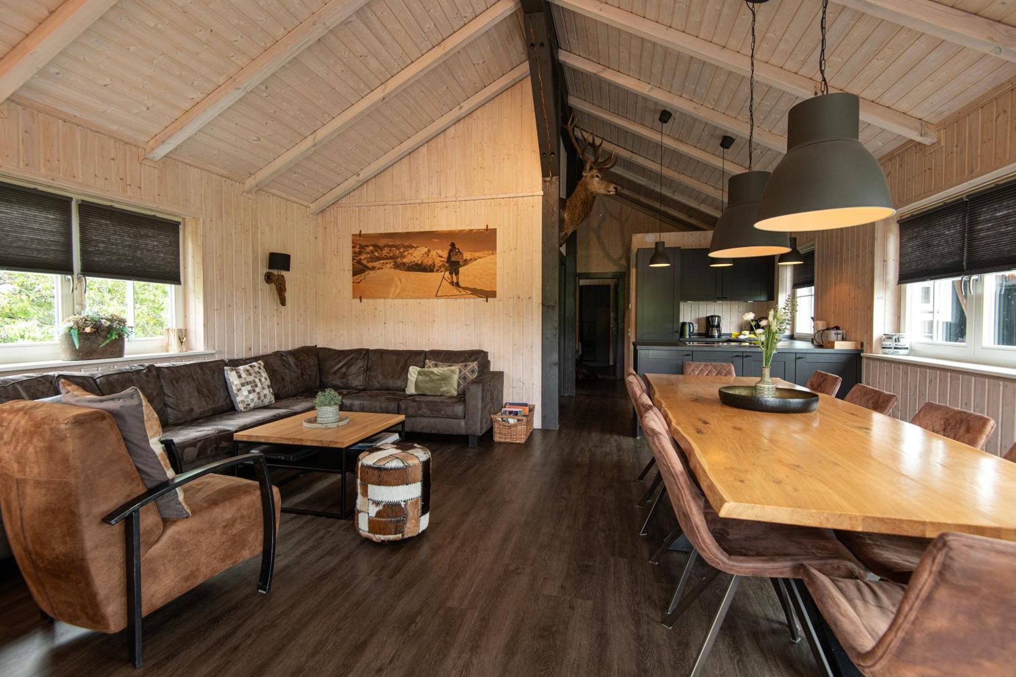 Kustelberg Lodges Medebach Buitenkant foto